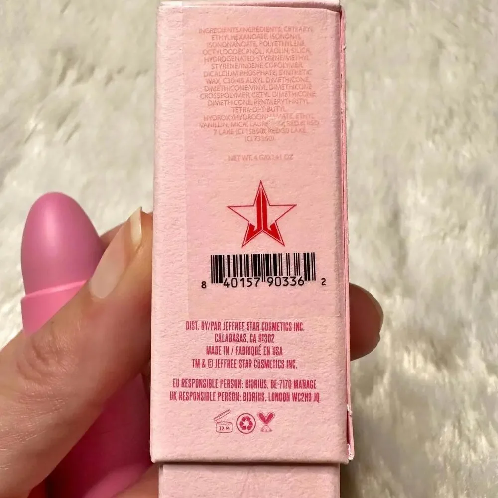 NIB Jeffree Star Red Affair Velvet Trap Lipstick Full Size 4g